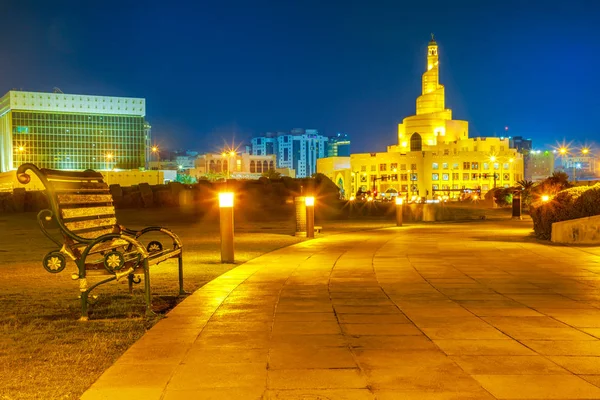 Mezquita de Doha por la noche — Foto de Stock