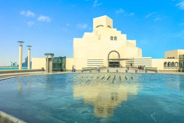 Museo de Arte Islámico reflexión —  Fotos de Stock