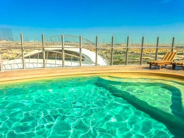 La piscina de la antorcha Doha — Foto de Stock