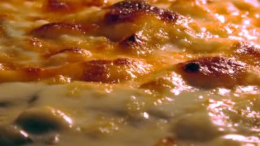 Pizza pişirme yakın çekim