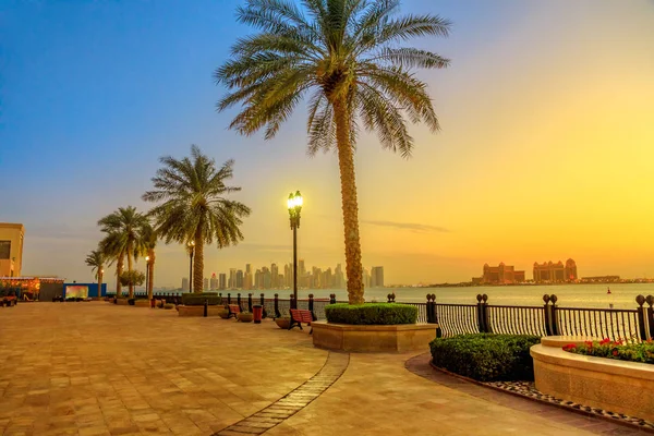 Puesta de sol en el horizonte de Porto Arabia — Foto de Stock