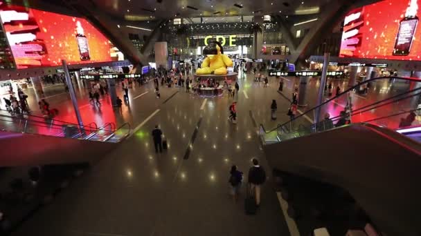 Doha Hamad luchthaven — Stockvideo