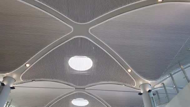 Nieuw plafond van Istanbul International Airport — Stockvideo
