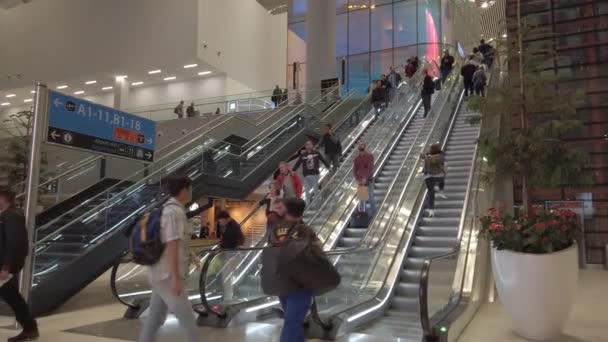 Entrée à Istanbul Escalier de l'aéroport — Video