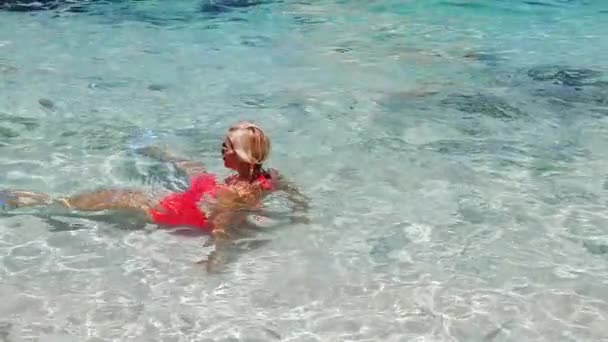 Anse Marron beach swimming pool — Stock video