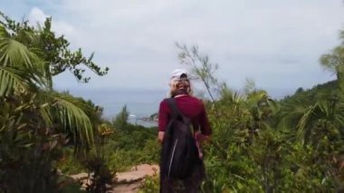 Praslin üçüncü kişi görünümü trekking
