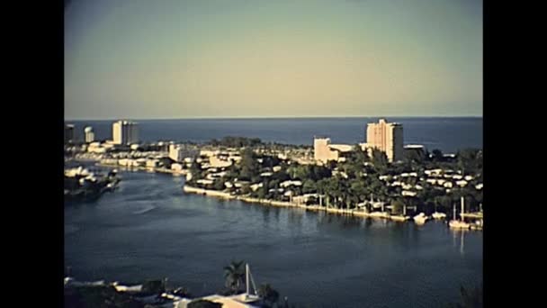 Miami beach pier sechsundsechzig luftbild — Stockvideo