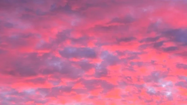 Nubosidad roja puesta de sol de cerca — Foto de Stock