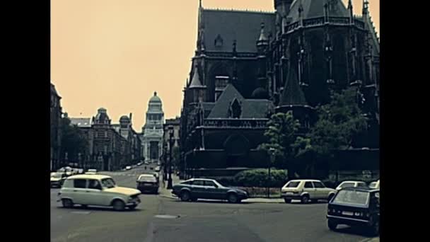 Catedral de Notre-Dame du Sablon de Bruxelas — Vídeo de Stock