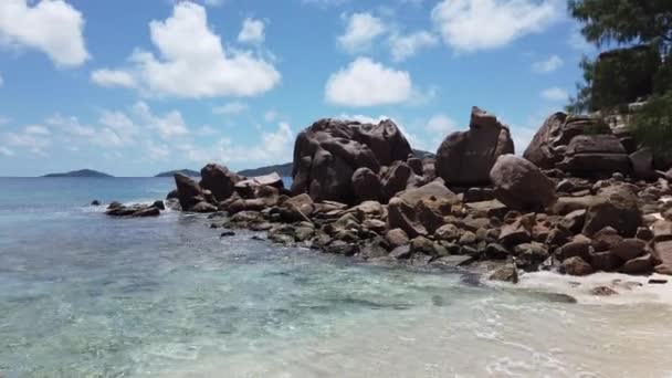 Seychelles turista mujer — Vídeo de stock