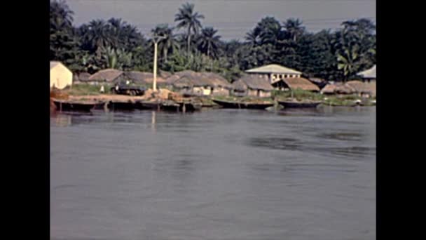 Old Hut on Lagos Lagoon — Stockvideo