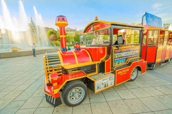 Piazza della Repubblica treno rosso — Foto Stock