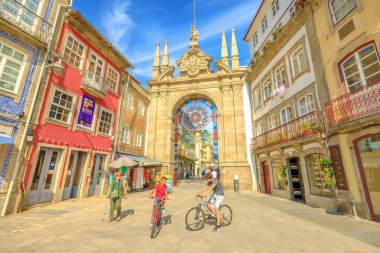 Braga şehir surları