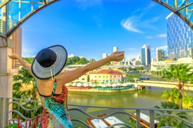Clarke Quay turist kadın