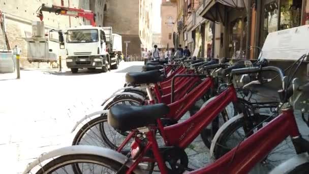 Bologna şehir bisikletleri — Stok video
