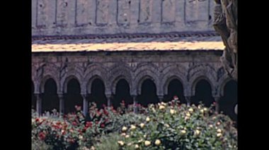 Sakız Adası dei Benedettini Monreale kasaba