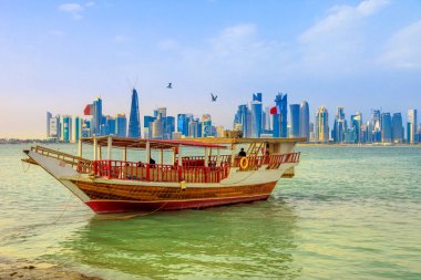 Doha Skyline içinde Dhow
