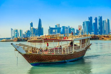 Doha Skyline içinde Dhow