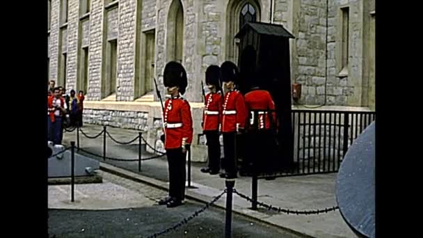 Archival London Changing the Guard — Stock Video