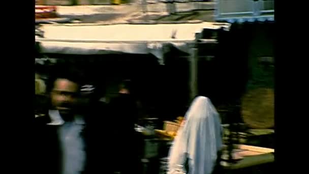 Archief markt van kleren van Bethlehem — Stockvideo