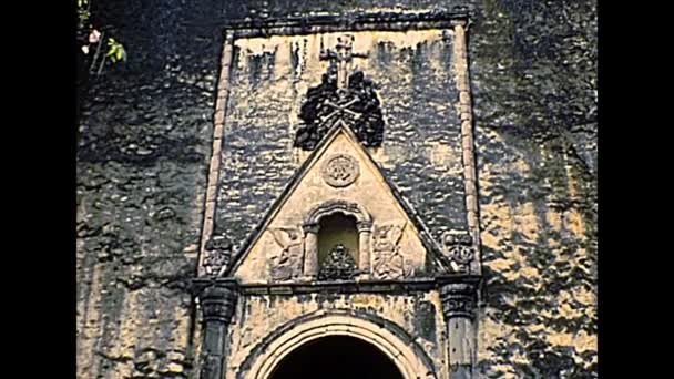 Klokkentoren kathedraal van Cuernavaca, Mexico — Stockvideo