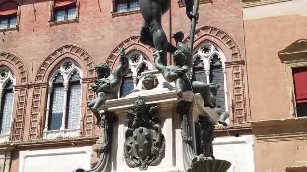 Bologna Nettuno palace — Stockvideo