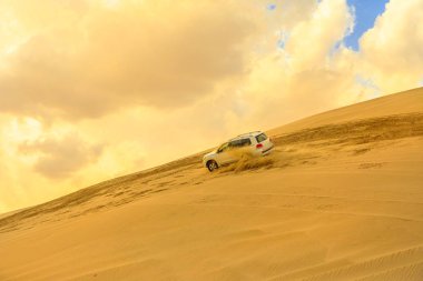 Dune Bashing Katar gün batımı