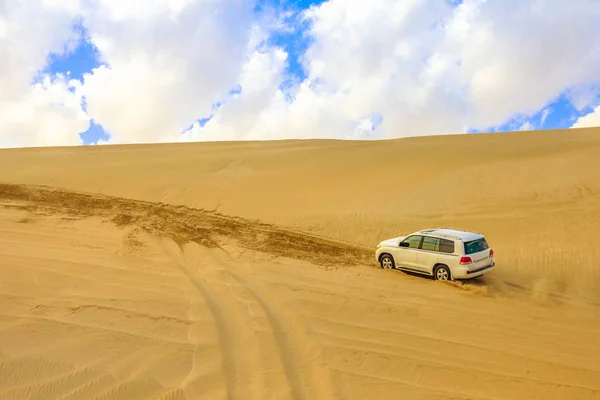 Dünen-Bashing in Katar — Stockfoto