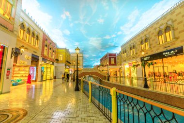 Villaggio Mall Venedik kanalı