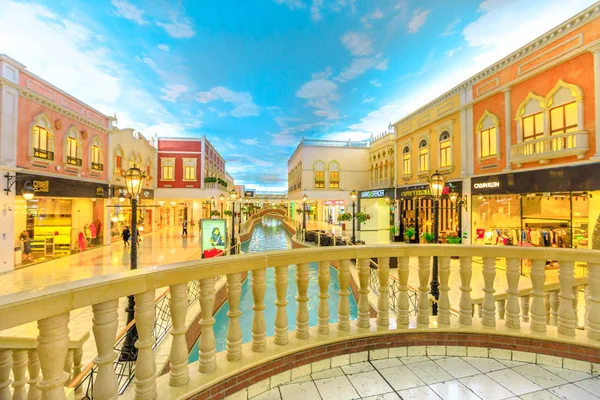 Canal de Venecia en el centro comercial — Foto de Stock