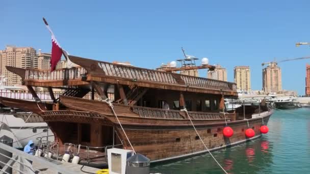 O barco de madeira tradicional Pearl-Qatar Doha — Vídeo de Stock