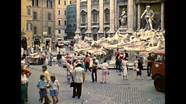 Vintage Fontana de Trevi en Roma — Vídeos de Stock
