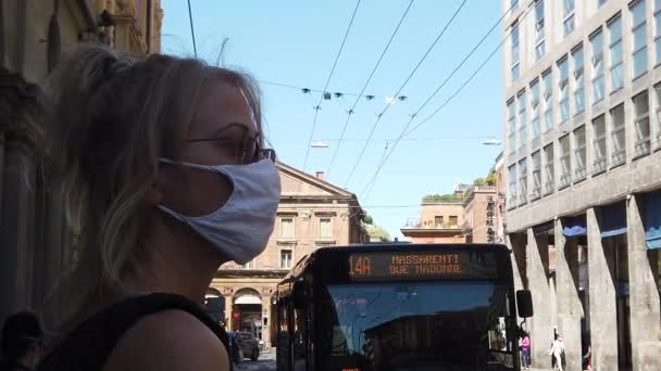 Транспорт коронавірусу в Італії. — стокове відео