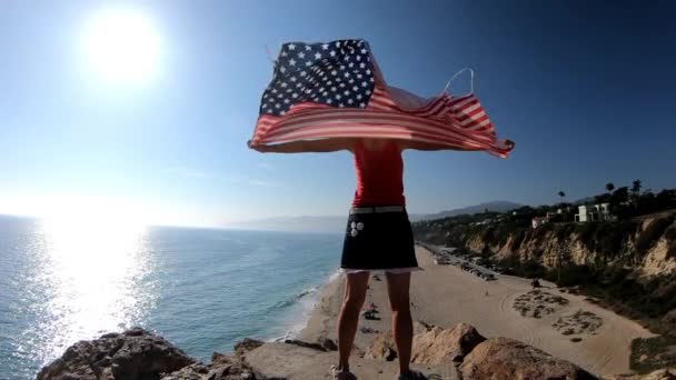 Bandeira americana Mulher — Vídeo de Stock