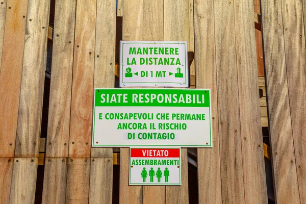 Señal de seguridad de alerta italiana —  Fotos de Stock
