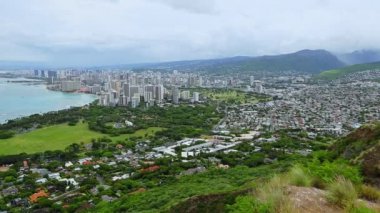 Diamond Head Seyahat Yürüyüşü
