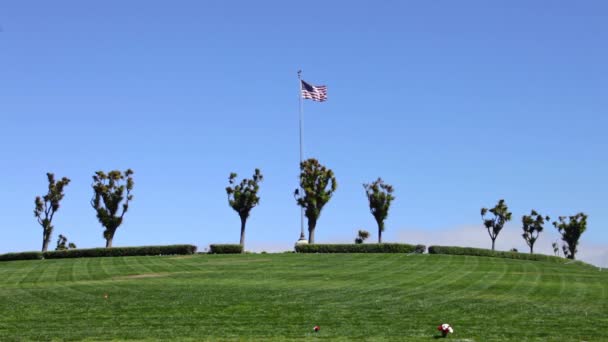 American war cemetery American flag — Stock Video