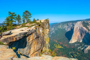 El Capitan Yosemite 'nin panoraması