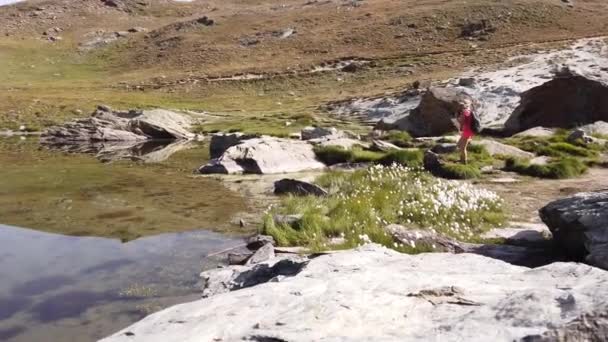 Matterhorn am Riffelsee — Stockvideo