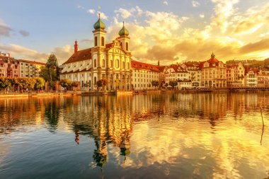 Lucerne İsviçre Katedrali