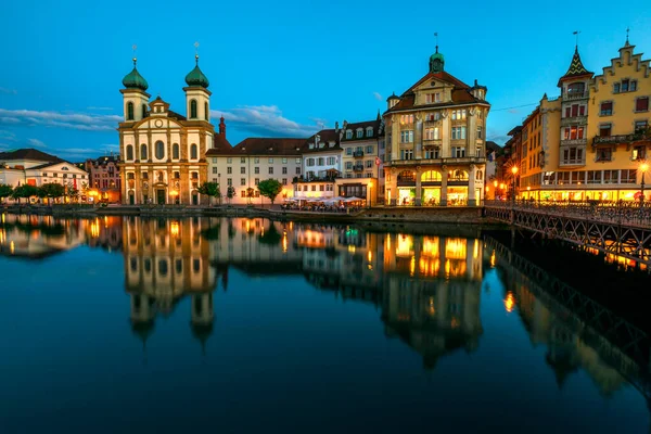 Lucerne Şehri Alacakaranlık Lucerne Gölü Vierwaldstatersee Lucerne Kantonu Orta Sviçre — Stok fotoğraf