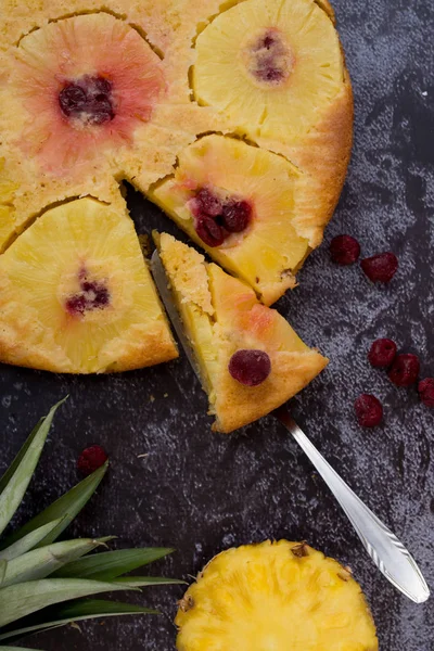 Pineapple Upside Down Cake — Stock Photo, Image