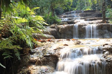 Mae Kae 2 şelalesi ya da Kaofu şelalesi Lampang, Tayland