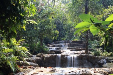 Mae Kae 2 şelalesi ya da Kaofu şelalesi Lampang, Tayland