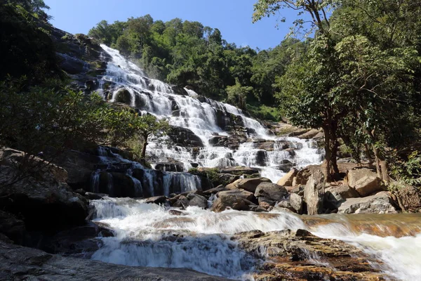 Cascata Mae Parco Nazionale Doi Inthanon Chiang Mai Thailandia — Foto Stock