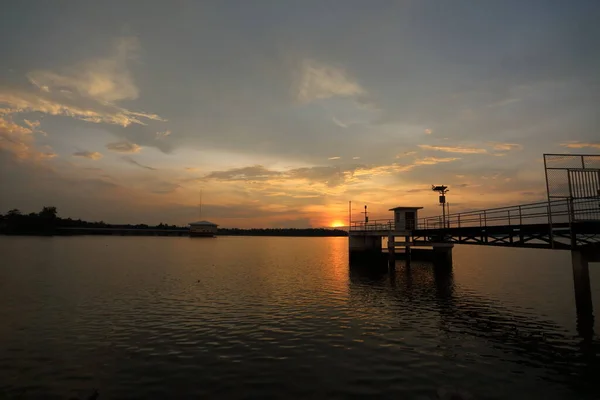 Dokkrai Reservoir View Sunset Water Reflection Rayong Thailand — Stock Photo, Image