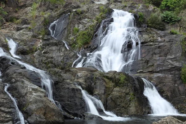 Cascata Khlong Nam Lai Nel Parco Nazionale Klong Lan Kamphaeng — Foto Stock