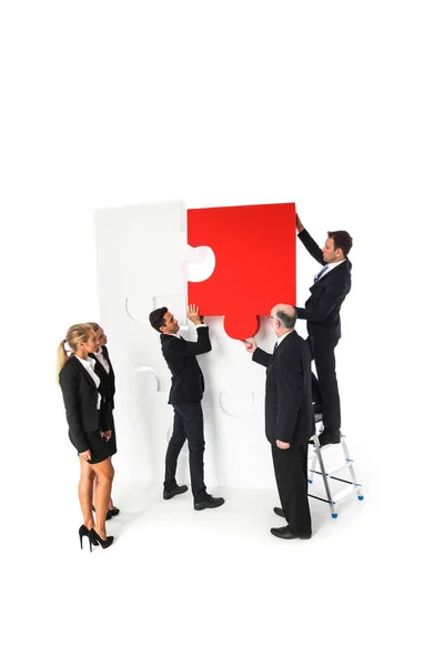 Business Team Assemblaggio Grande Puzzle Isolato Sfondo Bianco — Foto Stock