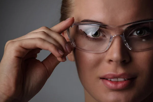 Beautiful Woman Transparent Futuristic Glasses Gray Background — Stock Photo, Image
