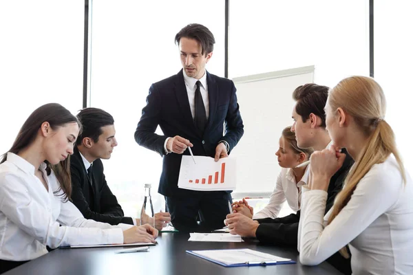 Business Man Showing Financial Statistics Graph Meeting — Stock Photo, Image